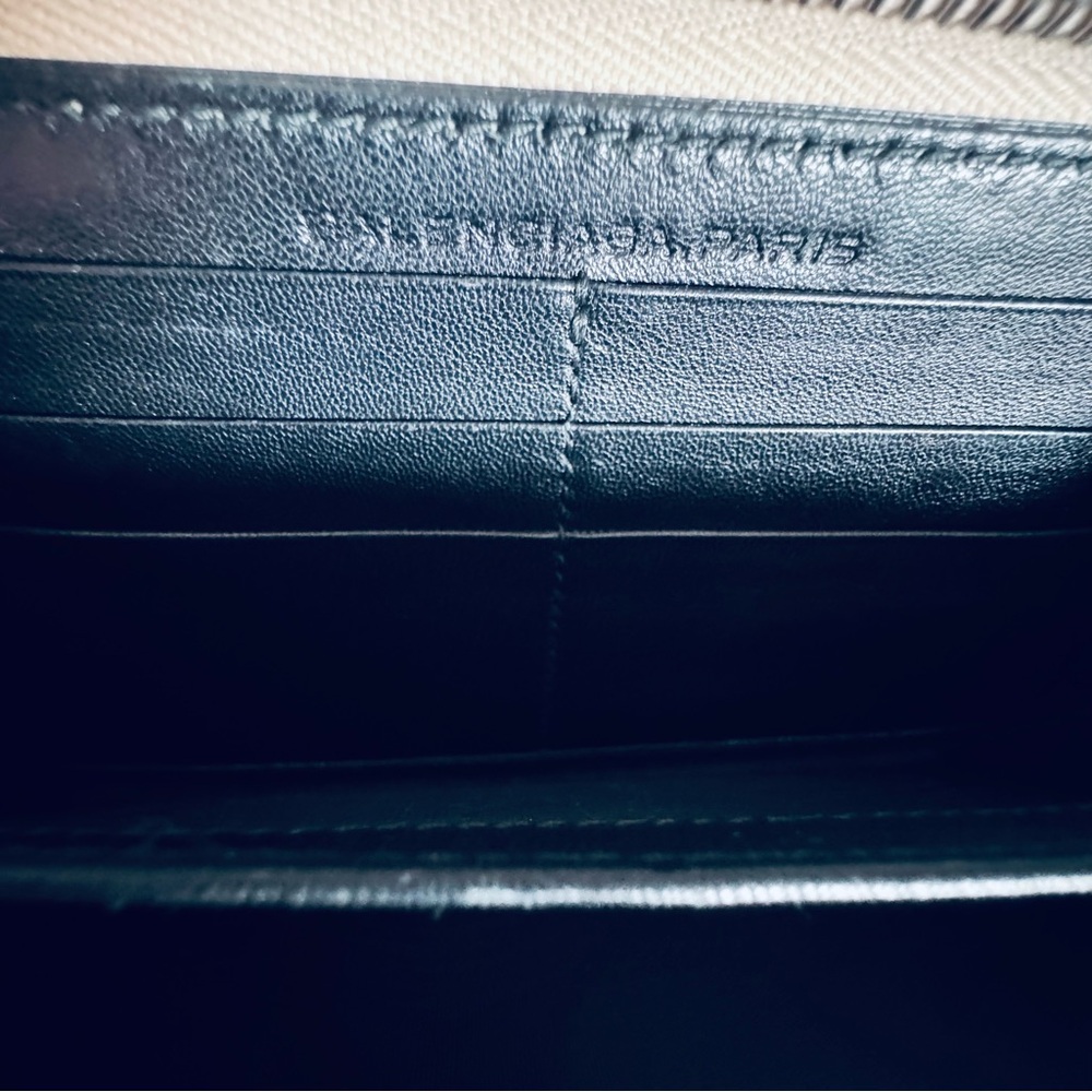 Balenciaga Classic Lambskin Continental Zip Wallet Cream Silver Hardware - Picture 12 of 13